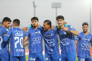 پیش‌بینی پیشکسوت استقلال از نتیجه دربی 106؛ شرایط روحی آبی‌ها بهتر است