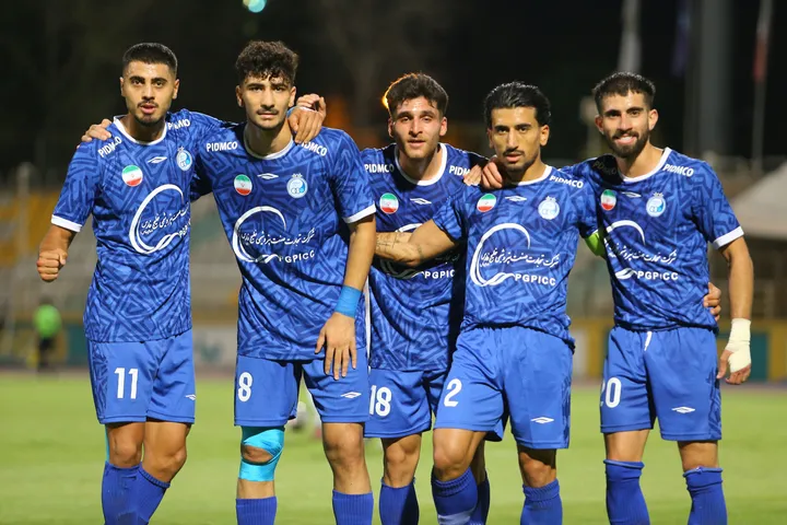 حمودی: استقلال با همین نفرات هم نتیجه می‌گیرد/ می‌توانیم فصل را با برد آغاز کنیم