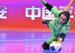 توسلی: می‌خواهیم در جام‌جهانی همه را شگفت‌زده کنیم؛ لقب  عقاب آسیا  مسئولیتم را سنگین‌تر می‌کند