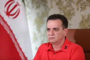 زنوزی: برخورد AFC دوگانه و ناعادلانه است؛ فدراسیون باید پشت تراکتور بایستد