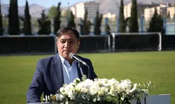 تاجرنیا: با رضائیان در حال مذاکره برای تمدید هستیم/ آسانی نمی‌خواست بماند