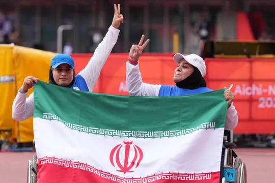طلا و نقره پرتاب وزنه بانوان به ایران رسید