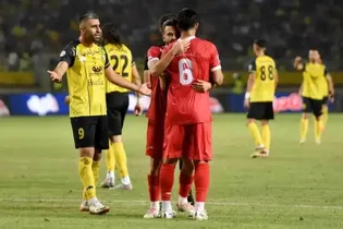 سید صالحی: خط دفاعی سپاهان متزلزل است/ حق پرسپولیس برد نبود