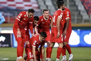 اصلانیان: خریدهای پرسپولیس به درد کورس قهرمانی نمی‌خورند/ تیم به سمت معمولی شدن می‌رود
