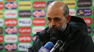 نویدکیا: باید در نیمه اول کار را تمام می‌کردیم/ از هواداران سپاهان عذرخواهی می‌کنم