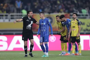 لیگ برتر فوتبال ۱۸ تیمی شد!