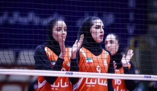 لیگ برتر والیبال زنان| سایپا در آستانه کسب عنوان قهرمانی نیم فصل