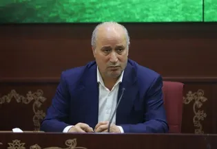 تاج: در پشت پرده به دختران ما پیشنهاد اغوا کننده دادند