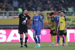لیگ برتر فوتبال ۱۸ تیمی شد!