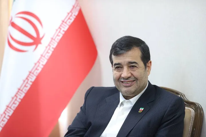 دنیامالی: آمریکا باید با همه کشورها یکسان برخورد کند/ حاشیه‌ها انگیزه تیم ملی را بیشتر کرده است