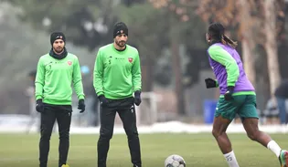 مرخصی ۵ روزه برای پرسپولیسی‌ها در نیم فصل