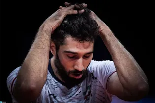 بلاتکلیف مثل محمد موسوی؛ یه دل میگه برم، یه دلم میگه نرم!